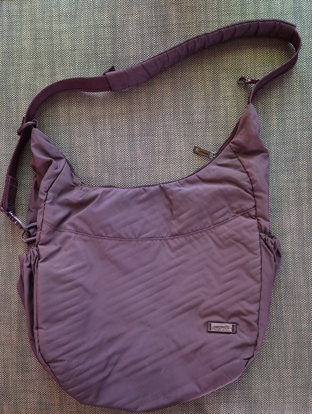 PacSafe CitySAF3 400 GII - Anti-Theft Quilted Crossbody Hobo Bag in Mauve